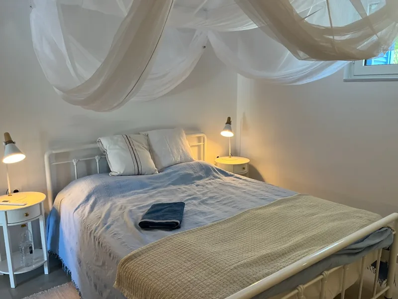 Amalia Garden Apartment, Schlafzimmer